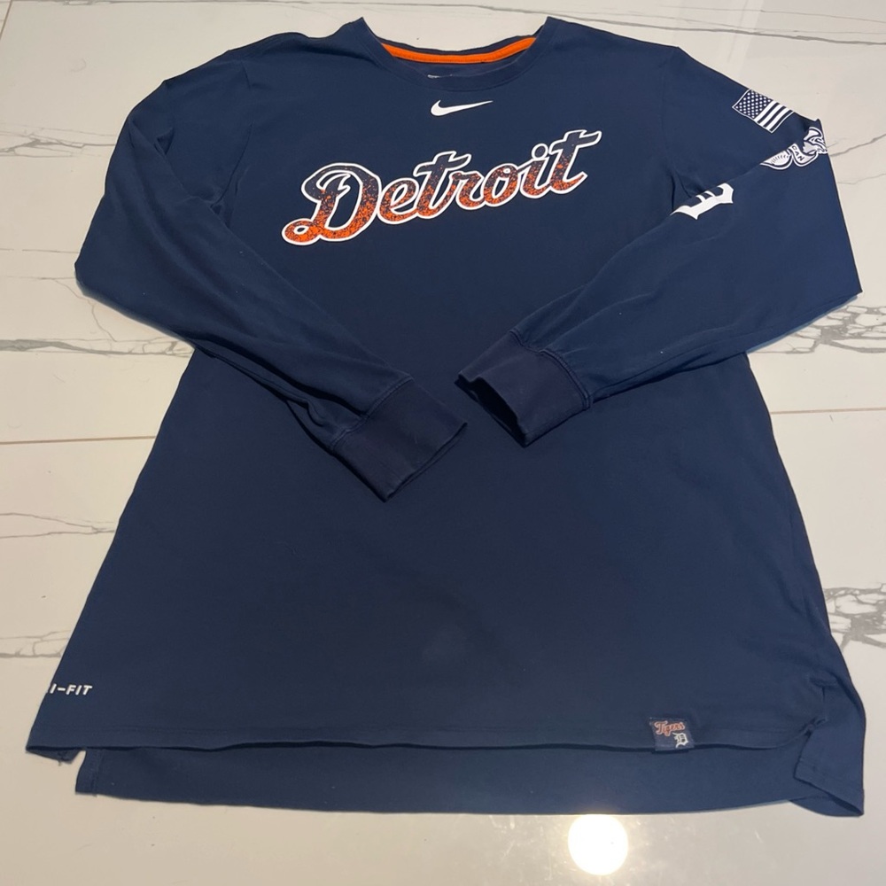 Nike Detroit Tigers Dri-FIT Long Sleeve Shirt Men’s Medium